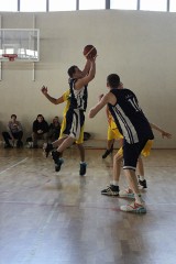 Sorento Basket Liga w Gnieźnie - aktualne wyniki, tabela, najnowsze zdjęcia