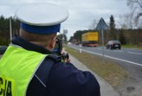 Kierowcy w powiecie krośnieńskim prawie 900 razy przekraczali prędkość w tym roku. Policjanci ostrzegają!