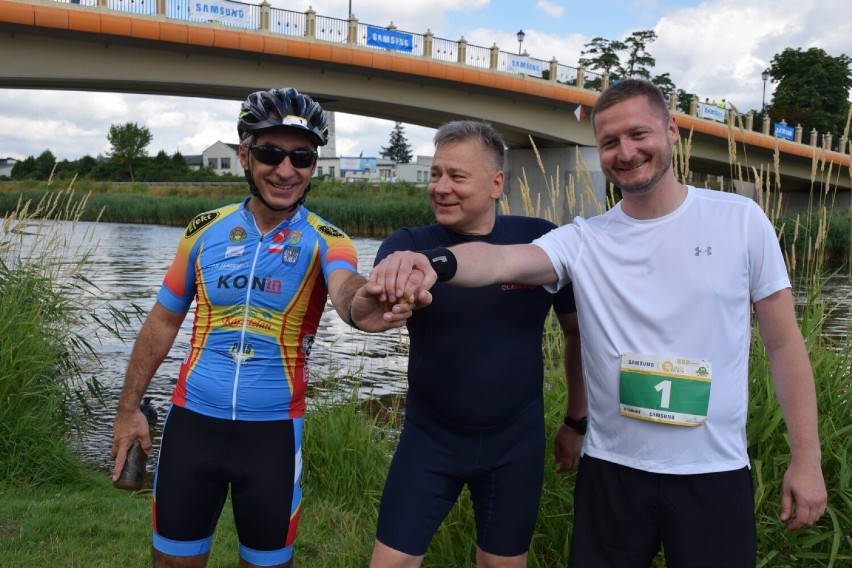 Samsung River Triathlon w Koninie. Sportowe święto dobiegło końca. Prezydenci prawie na podium. [ZDJĘCIA]