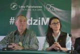 Gmina Czersk. Prezydent Andrzej Duda z małżonką sadzili drzewa na terenie Nadleśnictwa Rytel