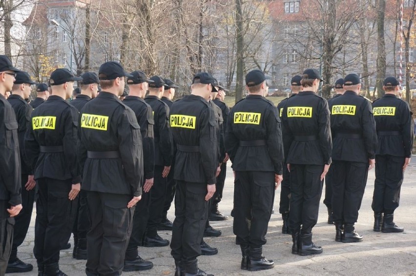 Katowice: ślubowanie dwustu nowych policjantów [ZDJĘCIA]