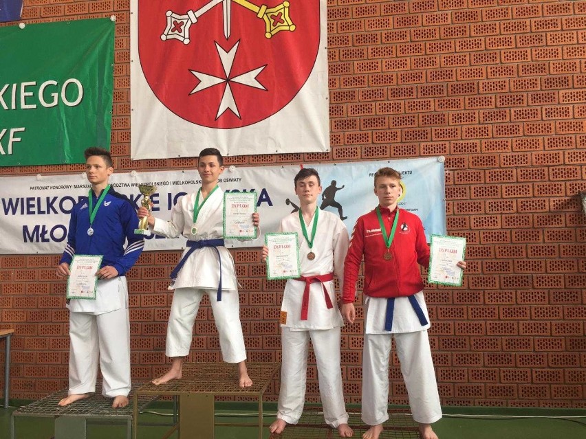 Sukces uczniów obornickich szkół w karate olimpijskim