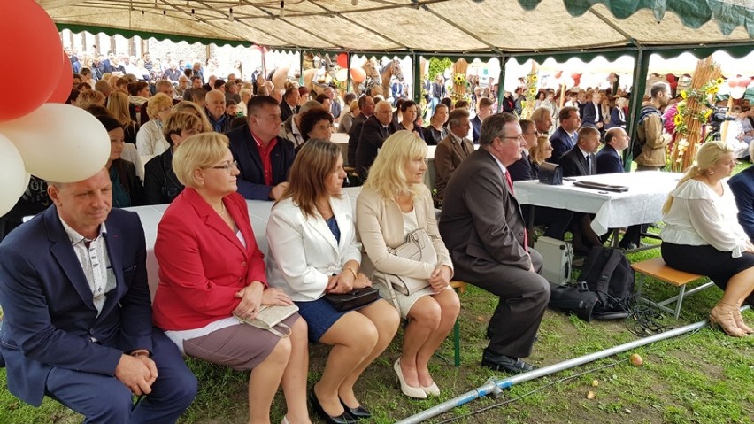 Dożynki parafialno-gminne połączone z odpustem w parafii Matki Boskiej Częstochowskiej w Bukowinie Sycowskiej (GALERIA)