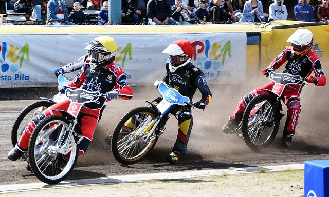 W ostatnim meczu tegorocznego sezonu ligowego żużlowcy Enea Polonii Piła przegrali wysoko w Gnieźnie z miejscowym Ultratur Startem Gniezno, bo aż 31:59