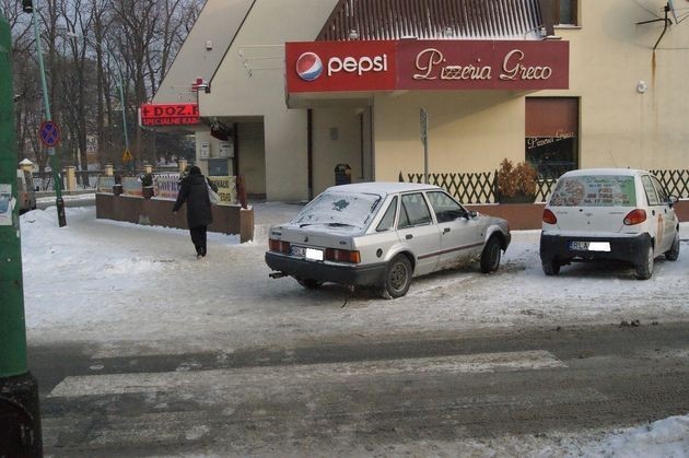 Łańcut, ul. Paderewskiego. Kolejny raz kierowcy dowiedli, że pieszych mają w nosie