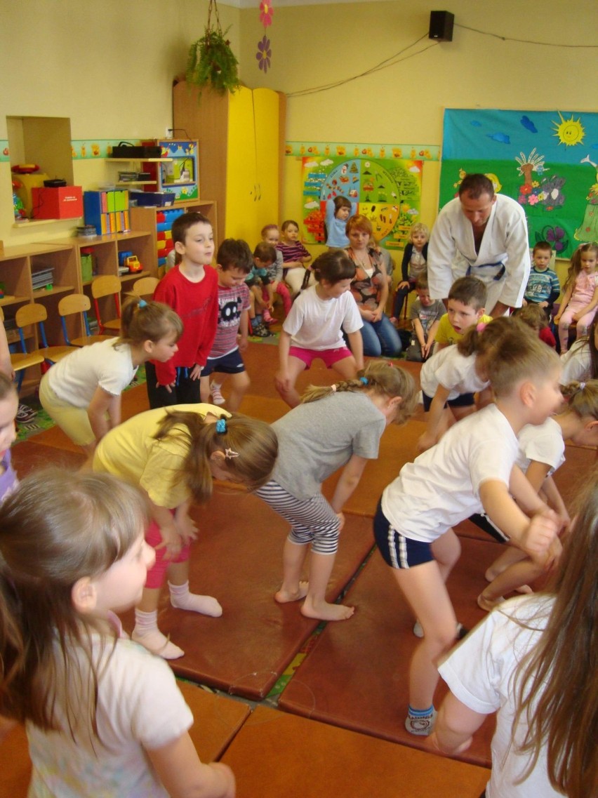 Zajęcia judo i ju-jitsu w Przedszkolu nr 7 w Zawierciu