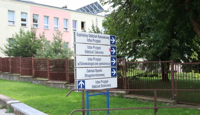 Duchowni z Domu Księży Seniorów w Radomiu leczeni są w Radomskim Szpitalu Specjalistycznym przy ulicy Tochtermana.