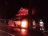 Pożar stodoły w Czechowicach-Dziedzicach. Z ogniem walczyło osiem zastępów