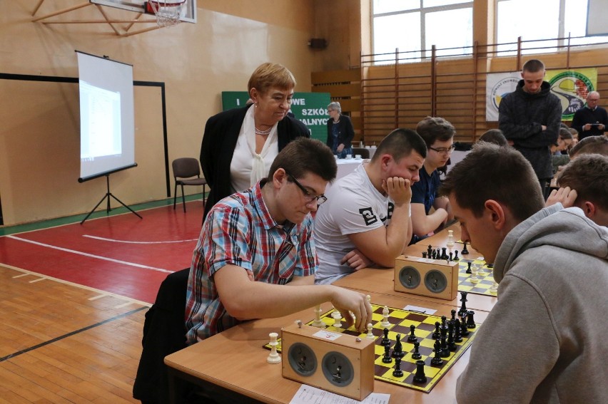 Kasper drużynowym mistrzem powiatu inowrocławskiego w szachach [zdjęcia]