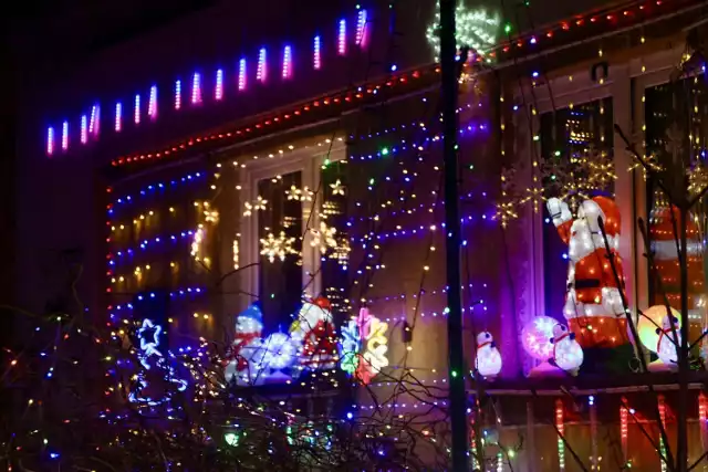 Świąteczna iluminacja na Bielanach co roku przyciąga mieszkańców z całej Warszawy