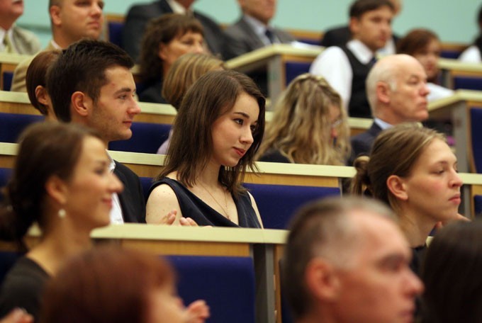 Rozpoczęcie roku akademickiego na Uniwersytecie Gdańskim. Maciej Żylicz Doktorem Honoris Causa