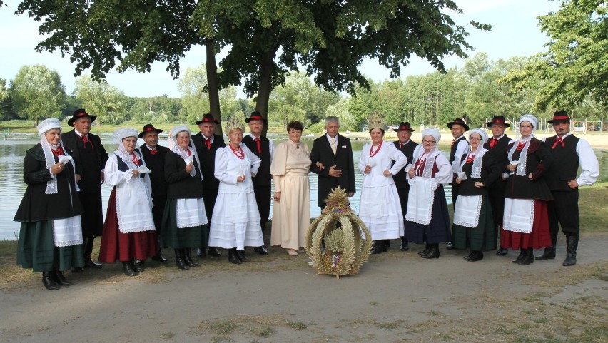 "Głogowianie" i "Swojacy" z nagrodami w Regionalnym Przeglądzie Zespołów Folklorystycznych Południowej Wielkopolski