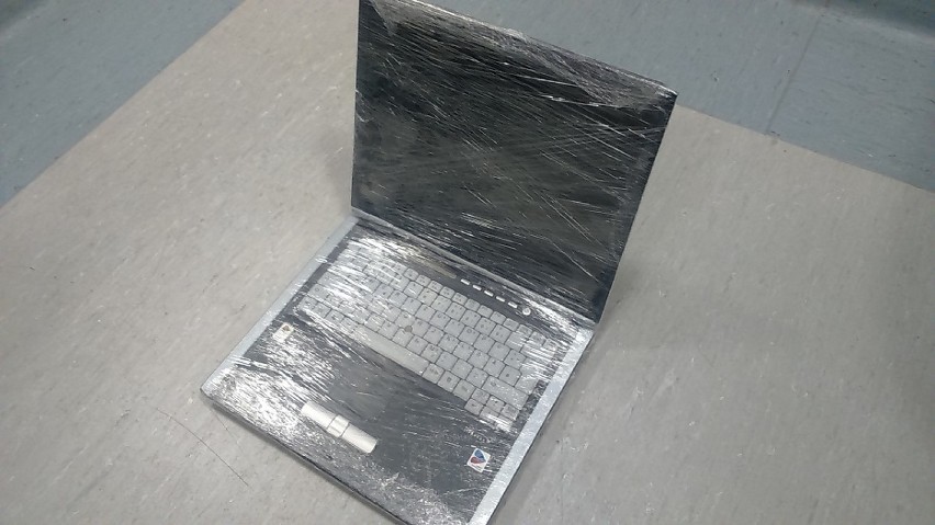 Stargardzka policja poszukuje właściciela laptopa fujitsu siemens