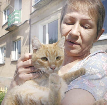 Maria Jakubowska codziennie pomaga bezdomnym zwierzakom i zamykanie piwnic przed kotami uważa za nieporozumienie.