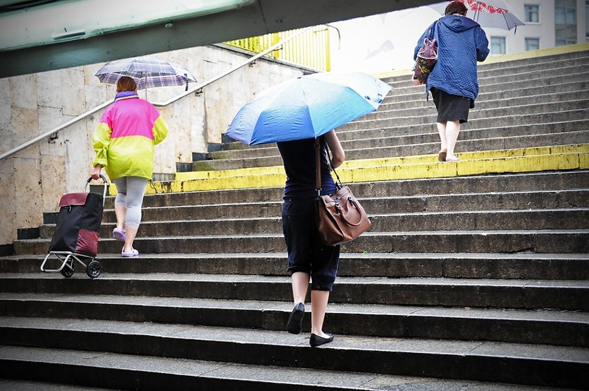 Wychodząc spod Kaponiery, trzeba było rozłożyć parasol