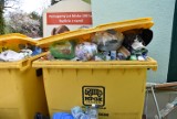 Tarnów. Opłaty za śmieci znowu w górę? Nowe stawki za wywóz odpadów obowiązują od stycznia, a miasto chce przeforsować kolejną podwyżkę