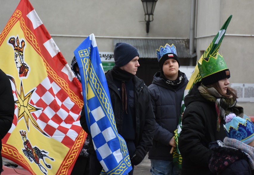 Barwny Orszak Trzech Króli przeszedł ulicami Chełma. Uczestniczyły w nim tłumy mieszkańców. Zobacz zdjęcia