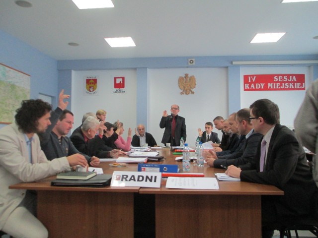 W przedostatnim dniu starego roku radni z Opola Lubelskiego uchwalili budżet gminy na 2015 r.