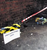 Zniknęły zasobniki na śmieci - mieszkańcy zaśmiecają ulice w centrum Gdańska