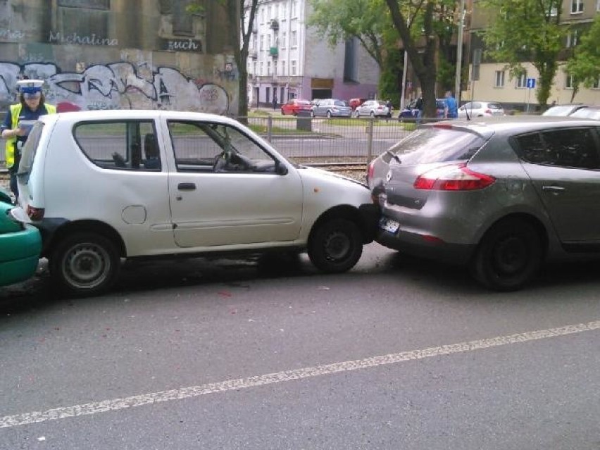 Wypadek na Zachodniej w Łodzi. Zderzenie 4 samochodów