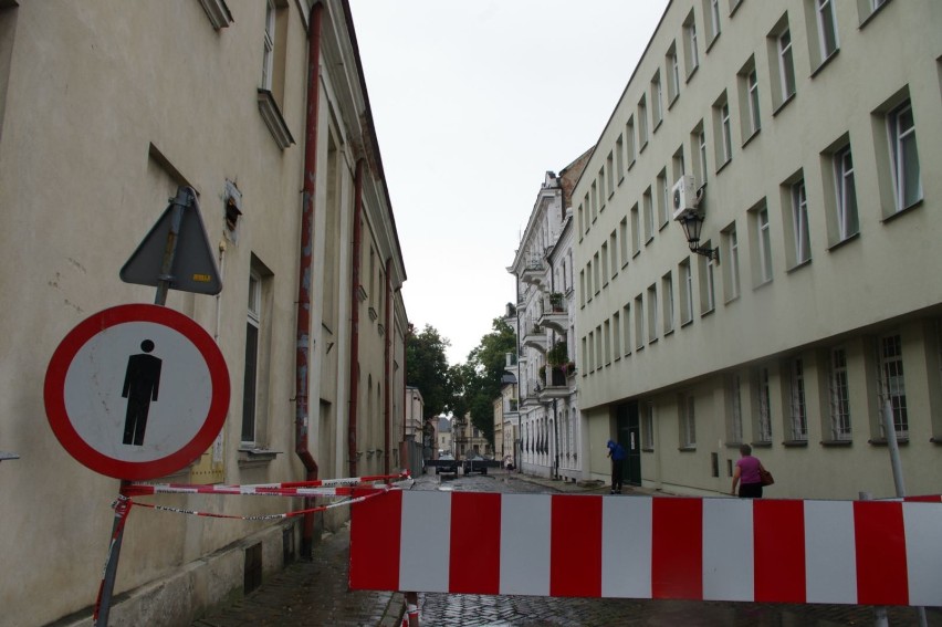 Zamość: Wypadek przed kamienicą na starówce. Budynek był w...