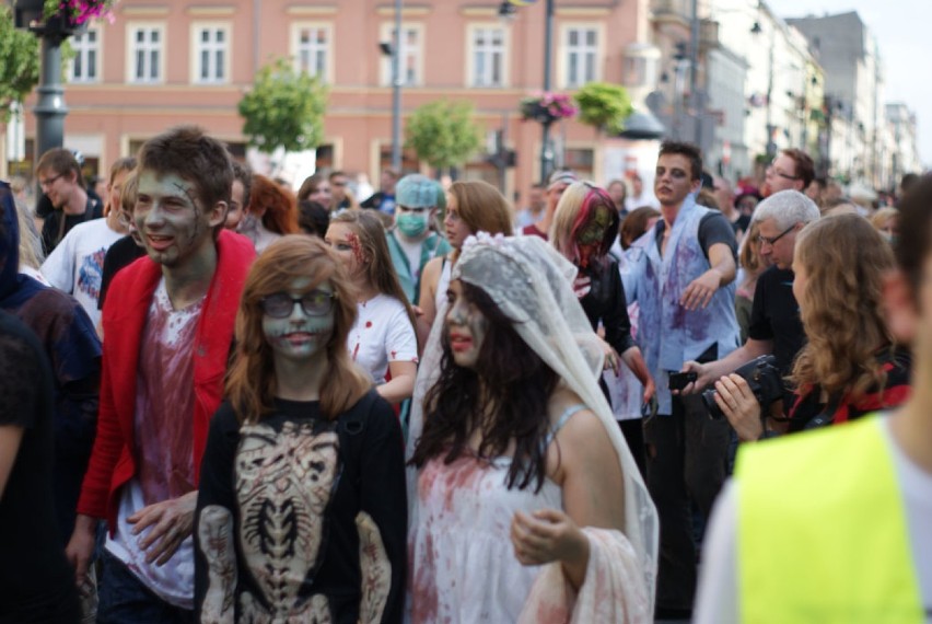 Zombie Walk Łódź 2014. Zombie na Piotrkowskiej