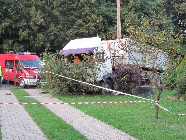 Tragiczny wypadek w Bukowcu, koło Psar. Nie żyje aż 5 osób! [ZDJĘCIA]