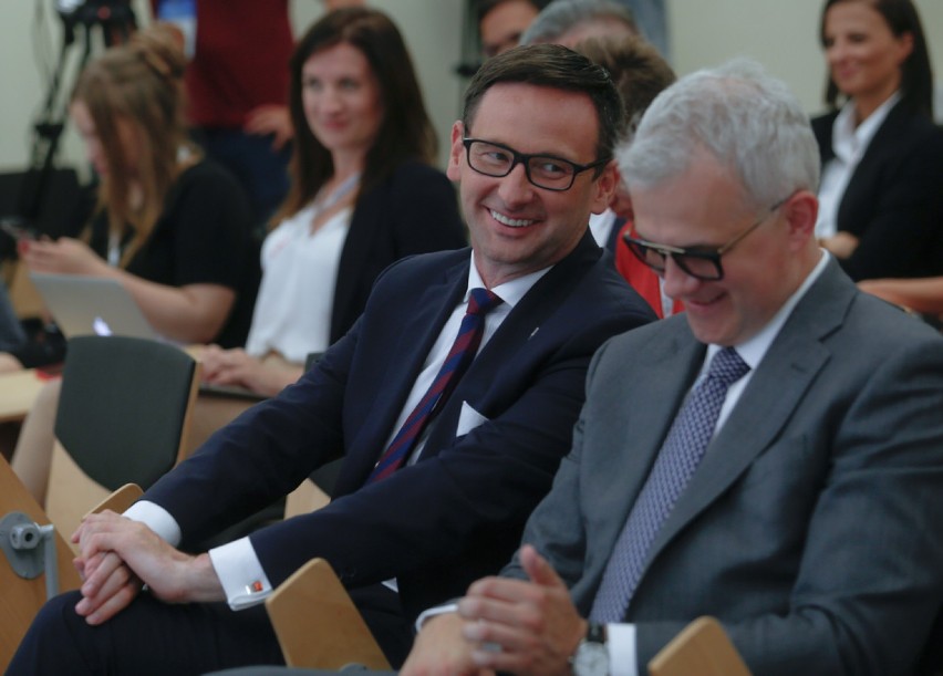 Premier Mateusz Morawiecki o stanie gospodarki w Gdyni. Trwa Forum Wizja Rozwoju ZDJĘCIA