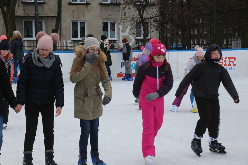 Lodowisko w Piekarach Śląskich (12.02.2019)