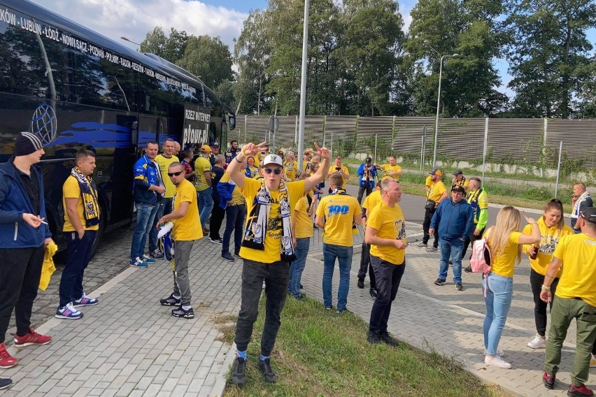 Kibice żużlowców Motoru Lublin w drodze na finał PGE Ekstraligi we Wrocławiu [ZDJĘCIA]