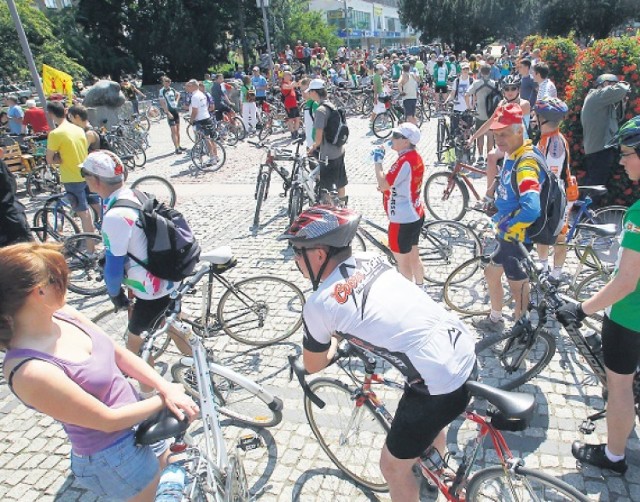 Od ponad 10 lat, w każdy ostatni piątek miesiąca szczecińscy ...