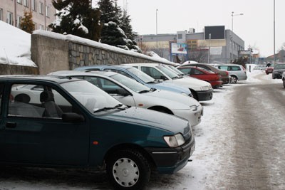 W latach 2003-2006 sprowadzono z zagranicy  ponad 5 tysięcy pojazdów. Ich właściciele płacili 500 zł za kartę pojazdu