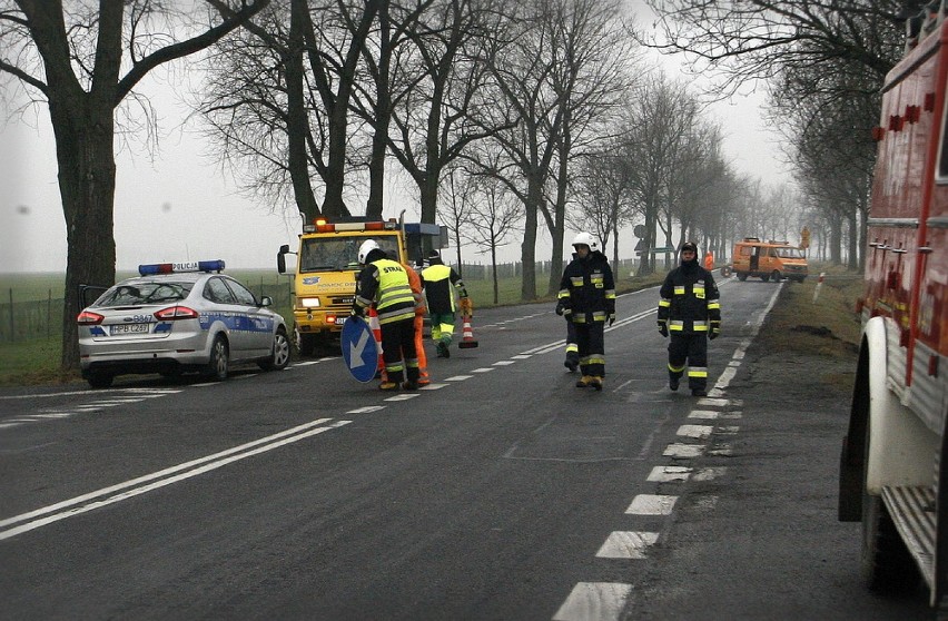 Wypadek w Dobroszowie (ZDJĘCIA)