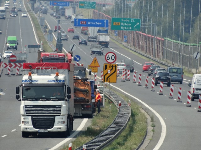 Remont uskoku na autostradzie A4 w Rudzie Śląskiej trwa od 3 sierpnia