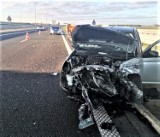 Wypadek na autostradzie A4. Ranni mieszkańcy powiatu przemyskiego, 21-letni kierujący toyotą i pasażerka [ZDJĘCIA]
