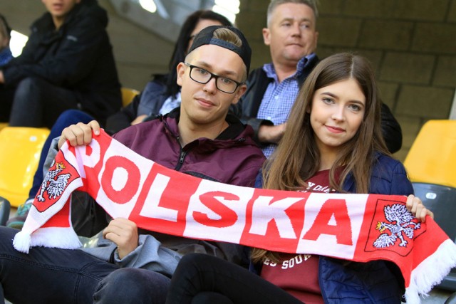 MotoArena wprawdzie na pierwszym turnieju finałowym SEC w Toruniu nie pękała w szwach, ale najwierniejsi kibice żużla przyszli zobaczyć początek rywalizacji o tytuł mistrza Europy.