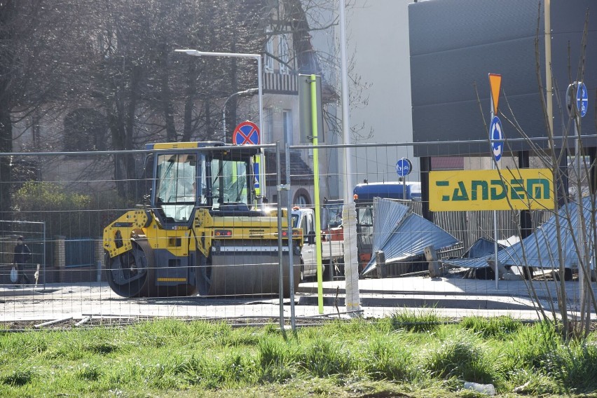 Remont ulicy Artylerzystów w Żarach dobiega końca