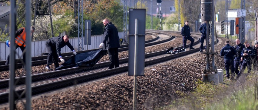 Śmiertelne potrącenie człowieka na torach kolejowych w Gdańsku Oruni 