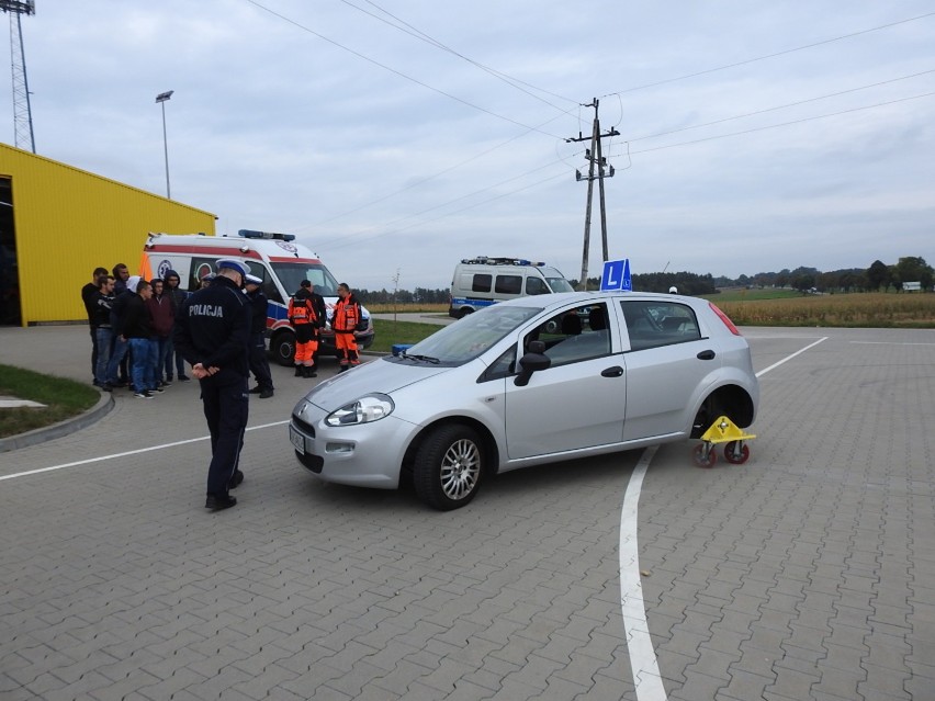 Łomża. Policjanci rozpoczęli akcję EDWARD, czyli Europejski Dzień Bez Ofiar Śmiertelnych na Drogach [zdjecia]