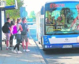 O TYM SIĘ MÓWI: W wakacje sporo osób będzie jeździć za darmo autobusami [LISTA UPRAWNIONYCH]