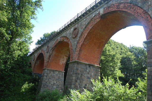 Most nad Borują zalicza się do najcenniejszych zabytków infrastruktury kolejowej na Pomorzu