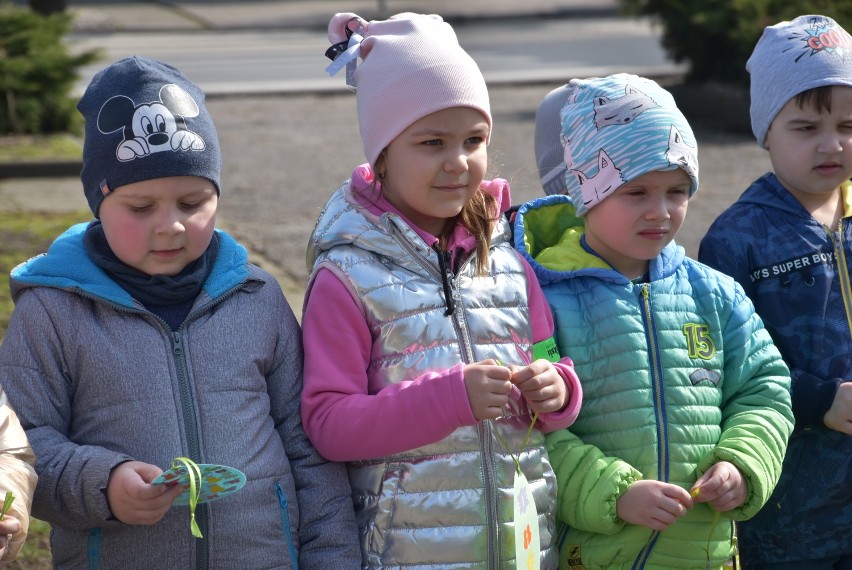 Wielichowo w wielkanocnej odsłonie. Przedszkolaki udekorowały miasto. Jest pięknie!