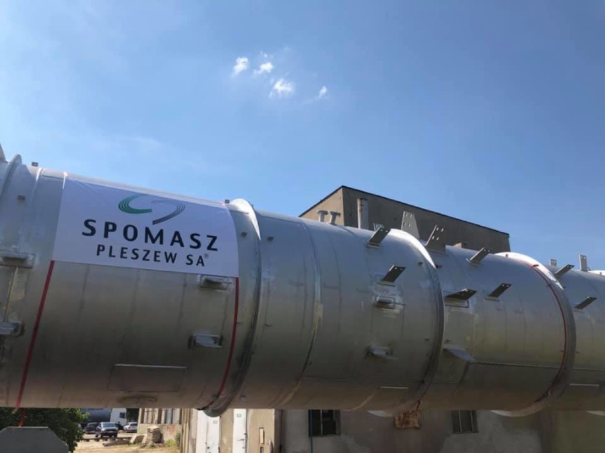 Największa kolumna do bioetanolu i spirytusu neutralnego zbudowana w Polsce wyjechała z pleszewskiego Spomaszu