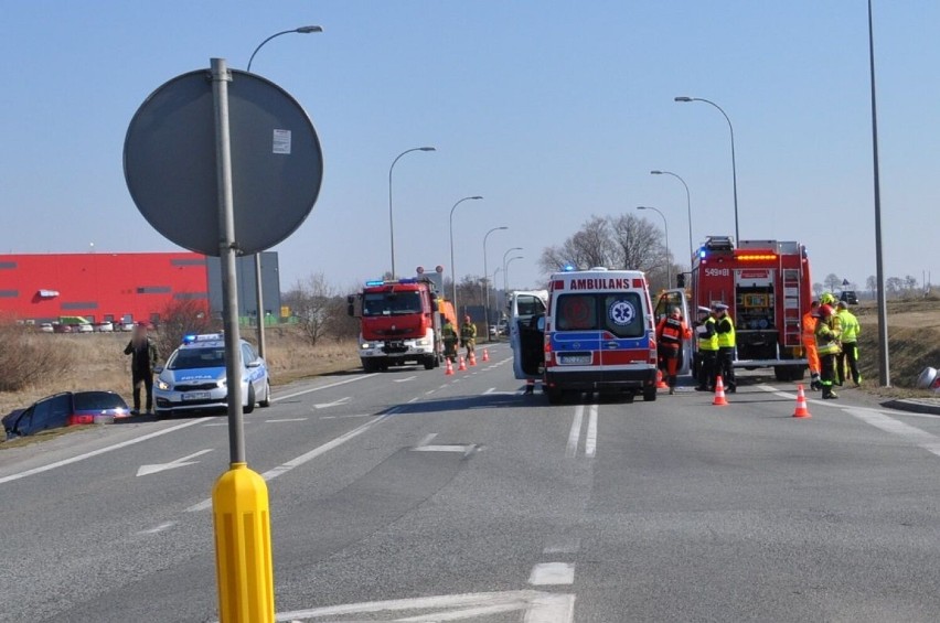 Tczewska policja wyjaśnia okoliczności wypadku w Swarożynie oraz w Tczewie