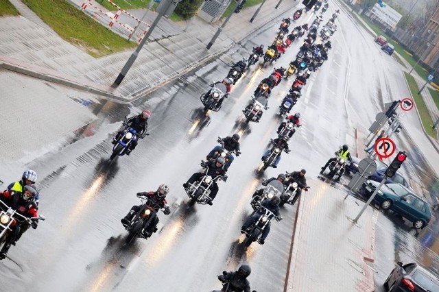 Rozpoczęcie sezonu motocyklowego w Poznaniu - 21 kwietnia 2012 roku