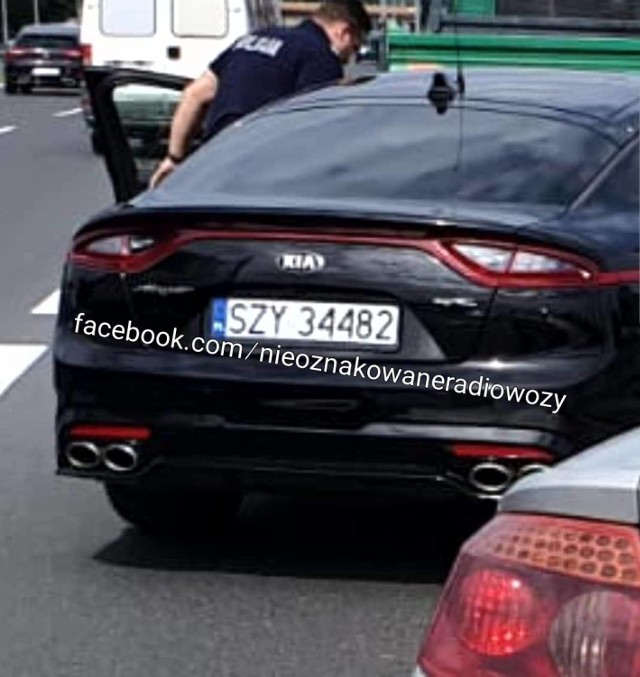 Kia Stinger GT Drogówki z Bielska-Białej (Woj. Śląskie)
Silnik: 2.0 T-GDi / 245 KM
Wyposażenie: 2 kamery Videorapid2a
Nadzorowany teren: Miasto Bielsko-Biała i Powiat Bielsko-Biała. S1 i S52. Drogi Krajowe numer: 1 i 52
Wcześniejsze tablice rejestracyjne: SK 457NX, obecne:
SZY 34482