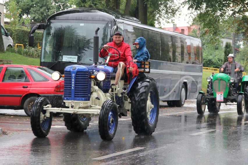 W Chrzypsku Wielkim odbył się zlot zabytkowych ciągników -...