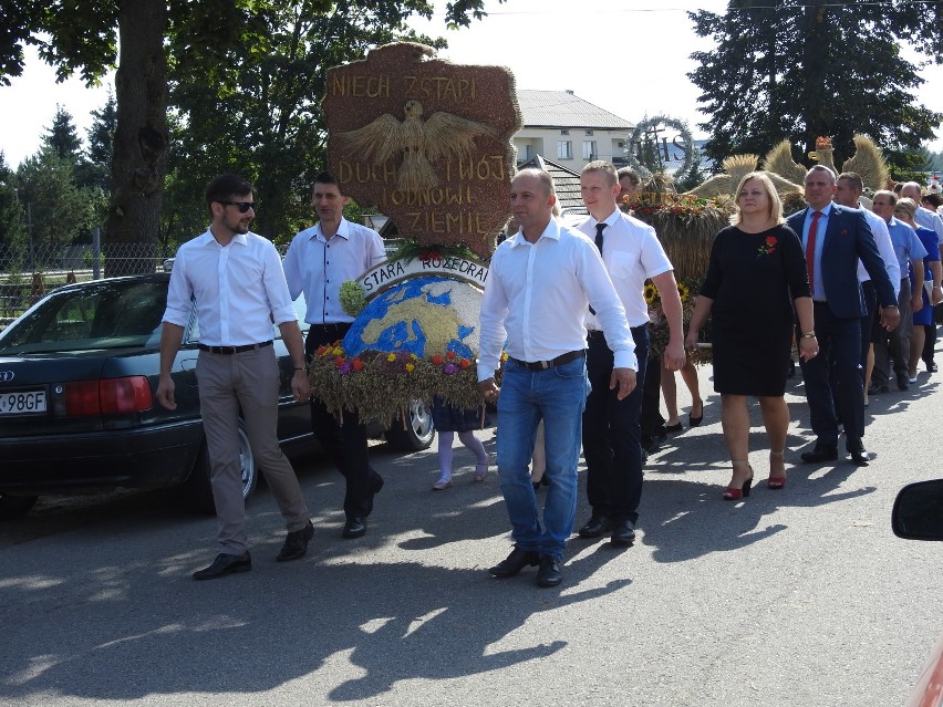 W Starej Rozedrance na dożynkach świętowała cała gmina (zdjęcia)  