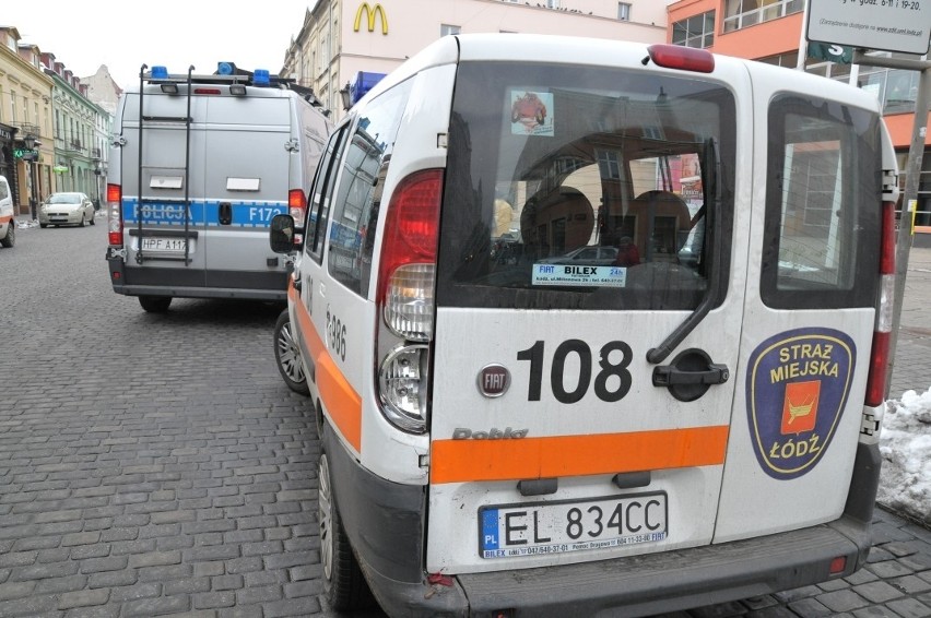 Wypadek radiowozu straży miejskiej na Piotrkowskiej