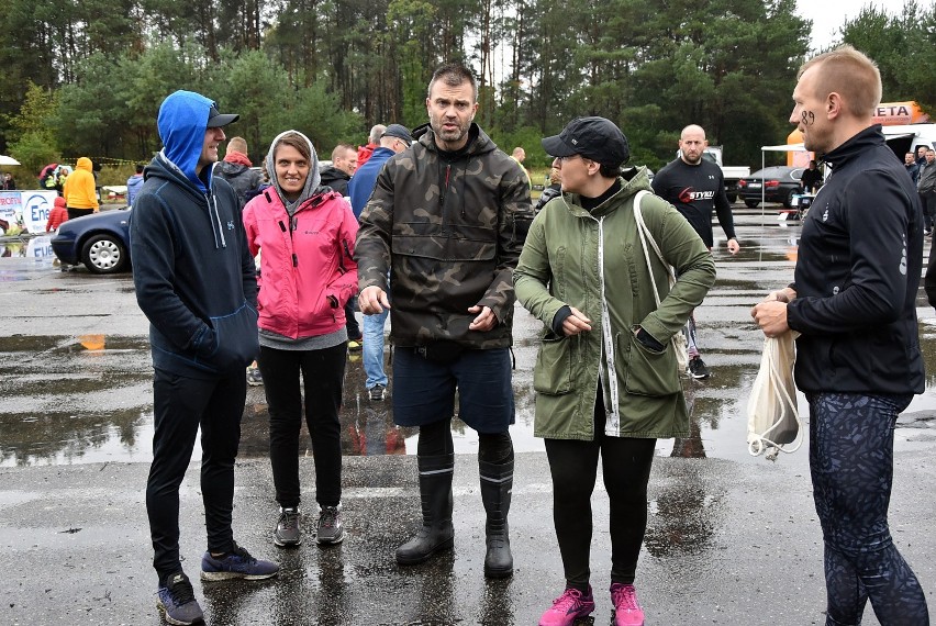 Biegi. W Pile odbył się charytatywny bieg z przeszkodami Miki Run 2020. Zobaczcie zdjęcia